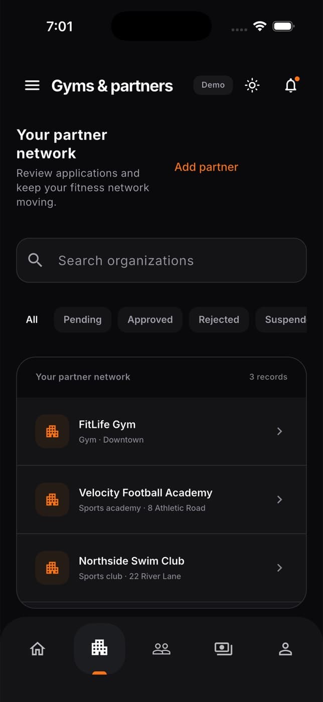 Gyms and partners list with status filters