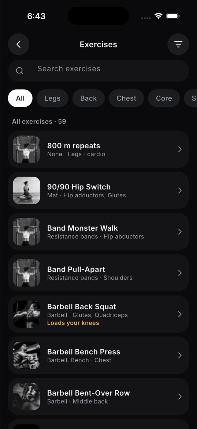 Exercise library with a search field, body area chips and a list of exercises with their equipment, muscles and level